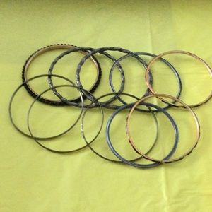 10 Grey/Black Bangles